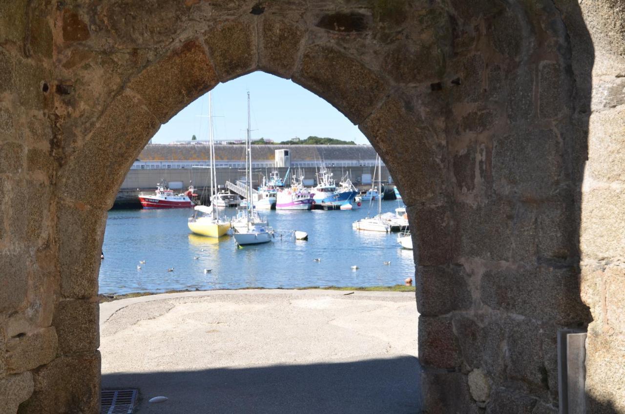 Votre Vue, La Mer, Les Bateaux !!! Wir Sprechen Flieben Deutsch, Touristentipps, We Speak English Concarneau Esterno foto