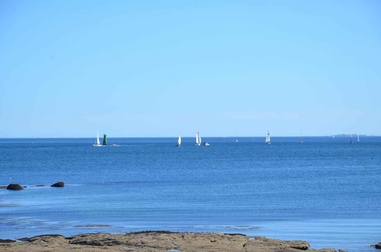Votre Vue, La Mer, Les Bateaux !!! Wir Sprechen Flieben Deutsch, Touristentipps, We Speak English Concarneau Esterno foto